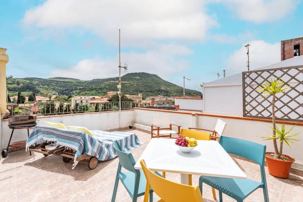 The Enchanting Sunset Bosa Exterior foto